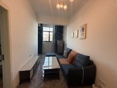 桂林七星五里店专车接送万达附近和平新城公寓楼精装一房一厅家电齐全拎包入住出租房源真实图片