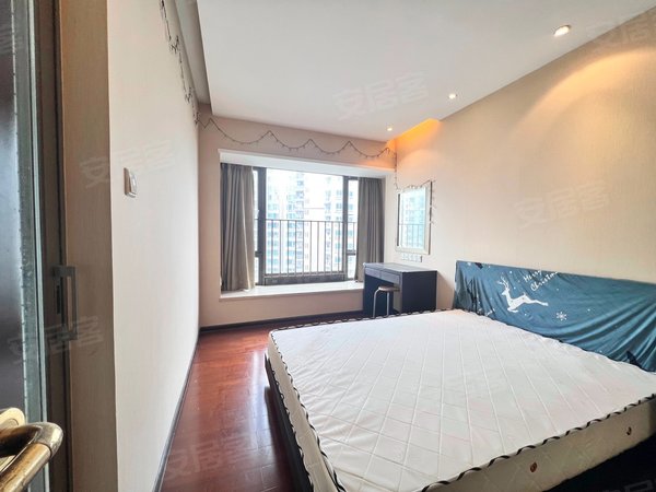 【多图】珠江新岸公寓,滨江东租房,珠江新岸公寓望广州塔一房一厅