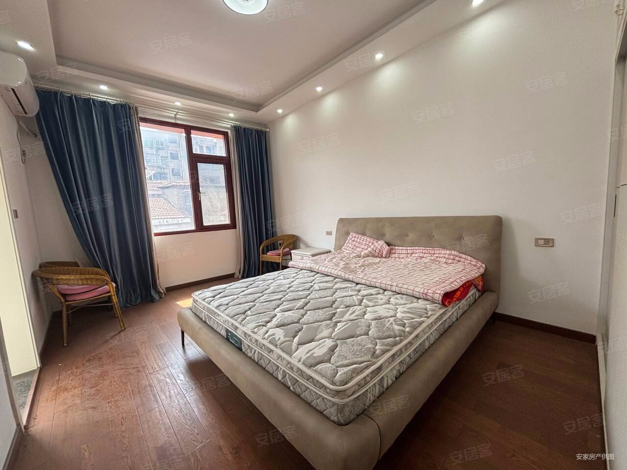 五洲庄园6室2厅3卫280㎡南北88万