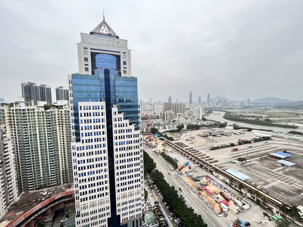 深圳福田皇岗深港1号深港1号 1室2厅1卫 配套齐全 精装修 电梯房出租