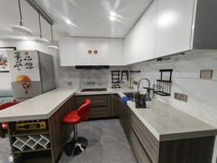 泰兴泰兴市区复兴路中南悠漫里 豪华装修 停车方便 密码锁看房 中南 嘉福 吉润出租房源真实图片