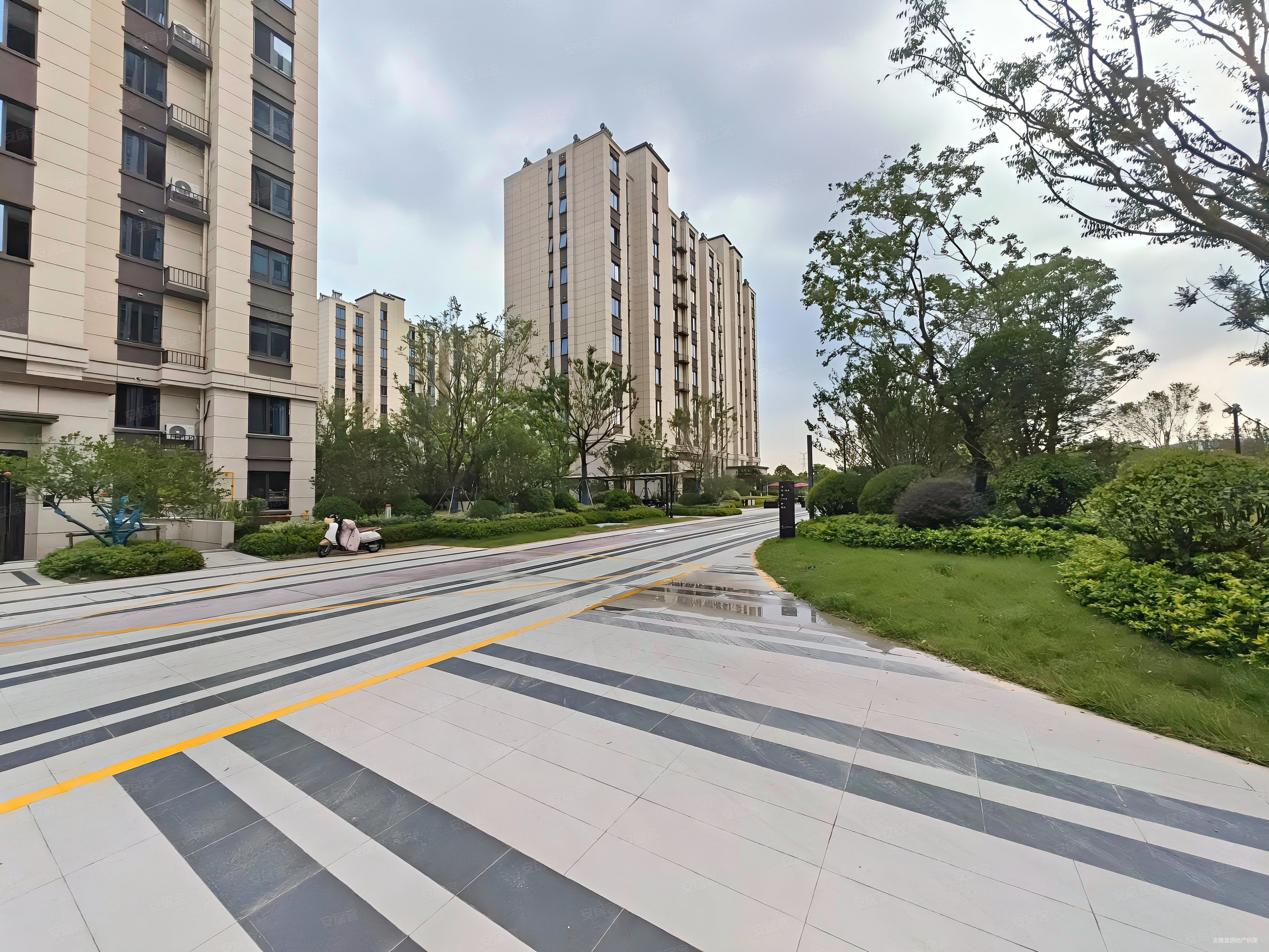 湖境天著3室2厅1卫88㎡南北130万