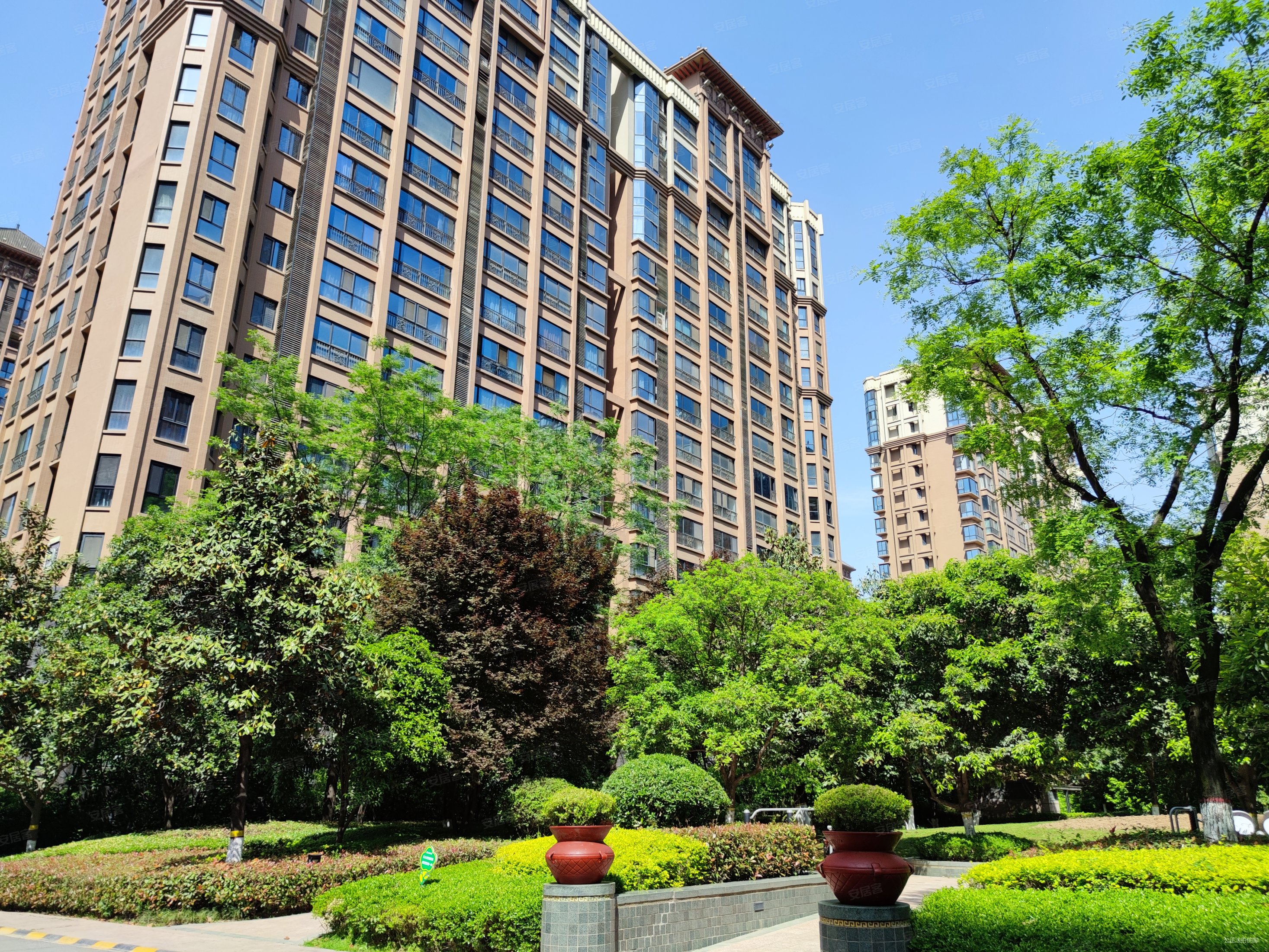 曲江观邸降160w151平四室238w可按揭法拍房