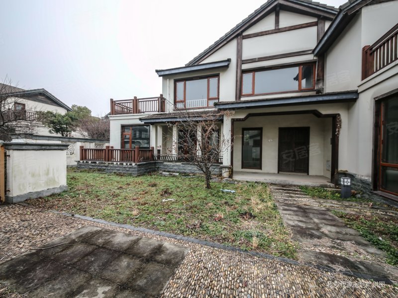 太湖黄金水岸(别墅)二手房,1100万,4室2厅,4卫,502.