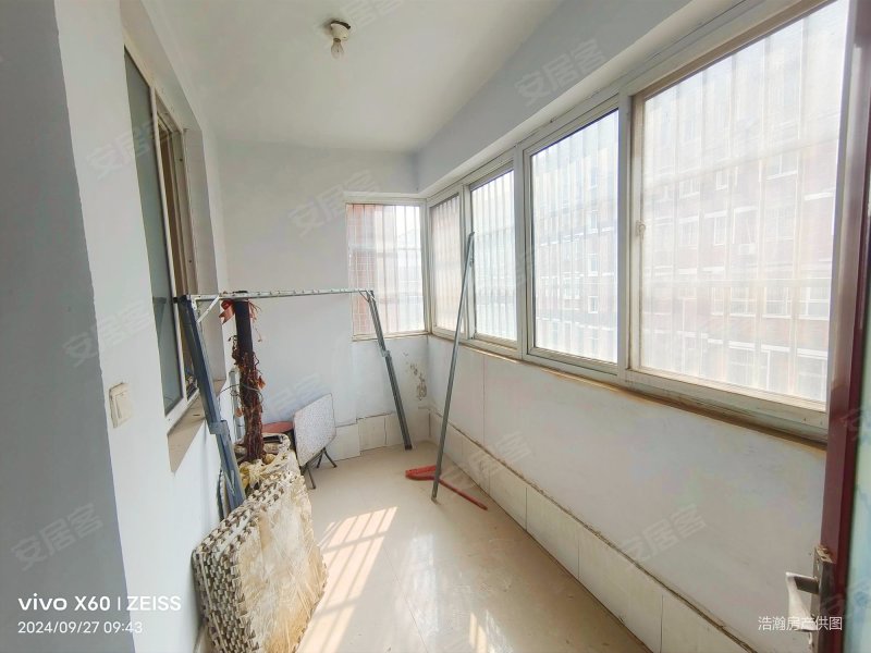 中牟天泽城旁 蓝爵世家 好楼层128平三房 60万