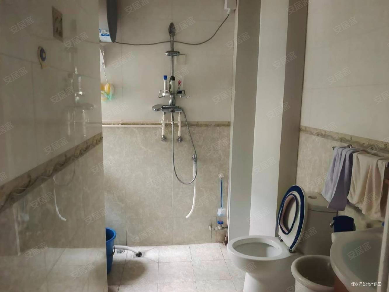 钻石嘉园5室3厅3卫267㎡南北280万