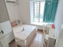 重庆南岸学府大道全女生合租 大单间周围都是大學 我自己的房子给钱就租 0中介出租房源真实图片