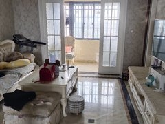 扬中扬中市区市中心金冠华庭电梯房中层，出租，设施齐全保养好出租房源真实图片