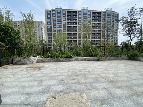 青岛李沧绿城绿城蘭园房源采光好,时尚新装修,南北通透,业主诚意出