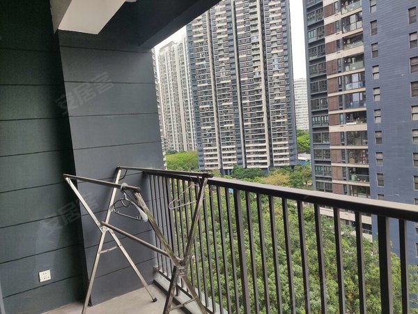 深圳宝安领航城领航城领誉南区房源采光好,南北通透,业主诚意出出租