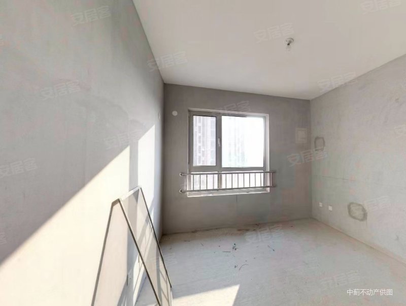 安田心屿121平米大三室电梯直达赠车位随时看房