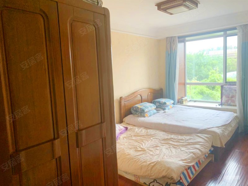 交通便利 中间好楼层 朝南 小区新 临地铁 超低密度,建投富锦家园二手