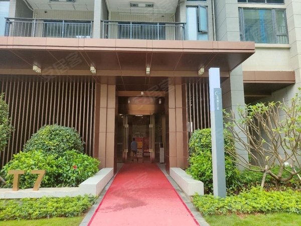 广州黄埔鱼珠富颐华庭天河黄埔交界 富颐华庭 精装修三房 家私电齐