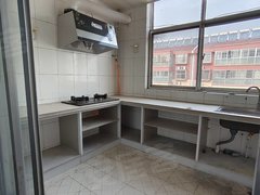 临沂河东临沂机场临沂外国语旁,小岗五楼,部分家具家电,400月出租房源真实图片