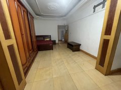 武汉青山友谊大道冶金105街 一楼 有 前后门 有加盖 二室二厅 简装 空置出租房源真实图片