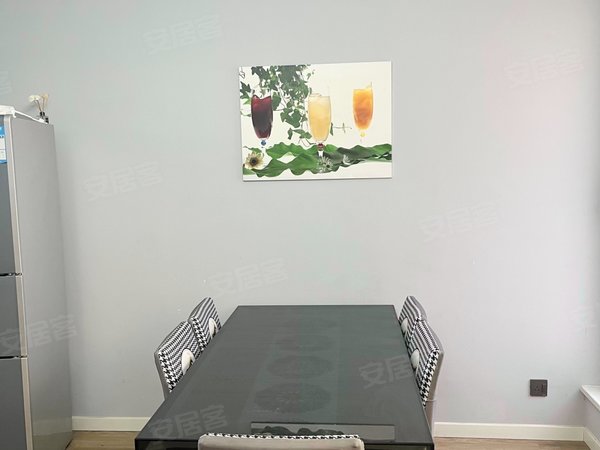 花园,澄江租房,西大街房东出租,有阳台,价格可谈,随时看房,江阴租房