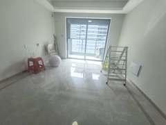 海口秀英秀英周边环球100 宝龙城F区 精装三房 带物业 可配全家具家电出租房源真实图片