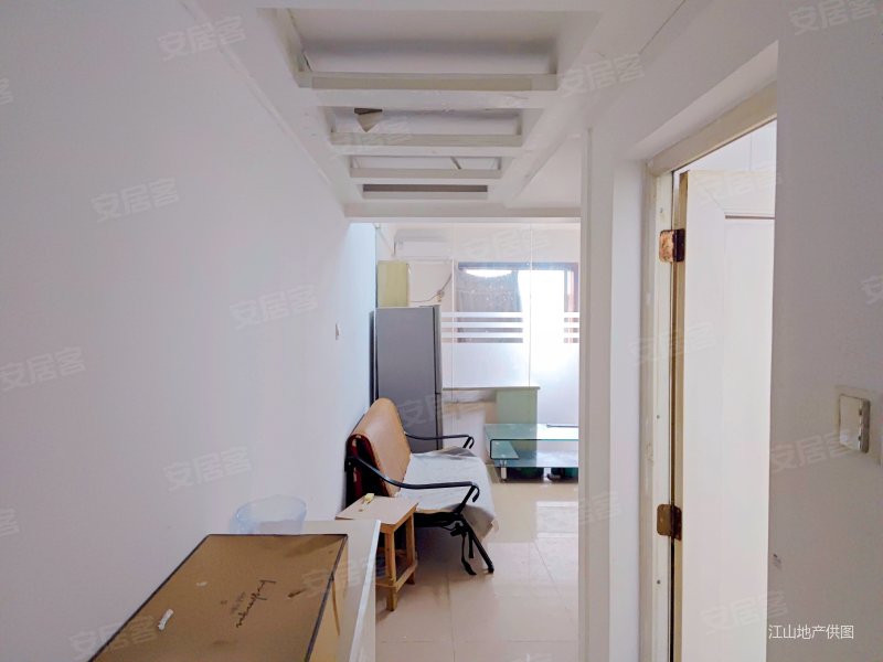 21时代公寓1室1厅1卫41.74㎡南58万