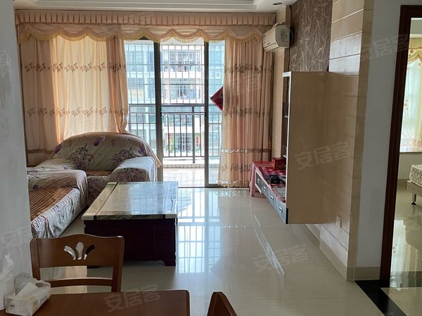 珠海斗门白藤头藤业富濠广场藤业富濠广场 3室2厅1卫出租房源真实图片