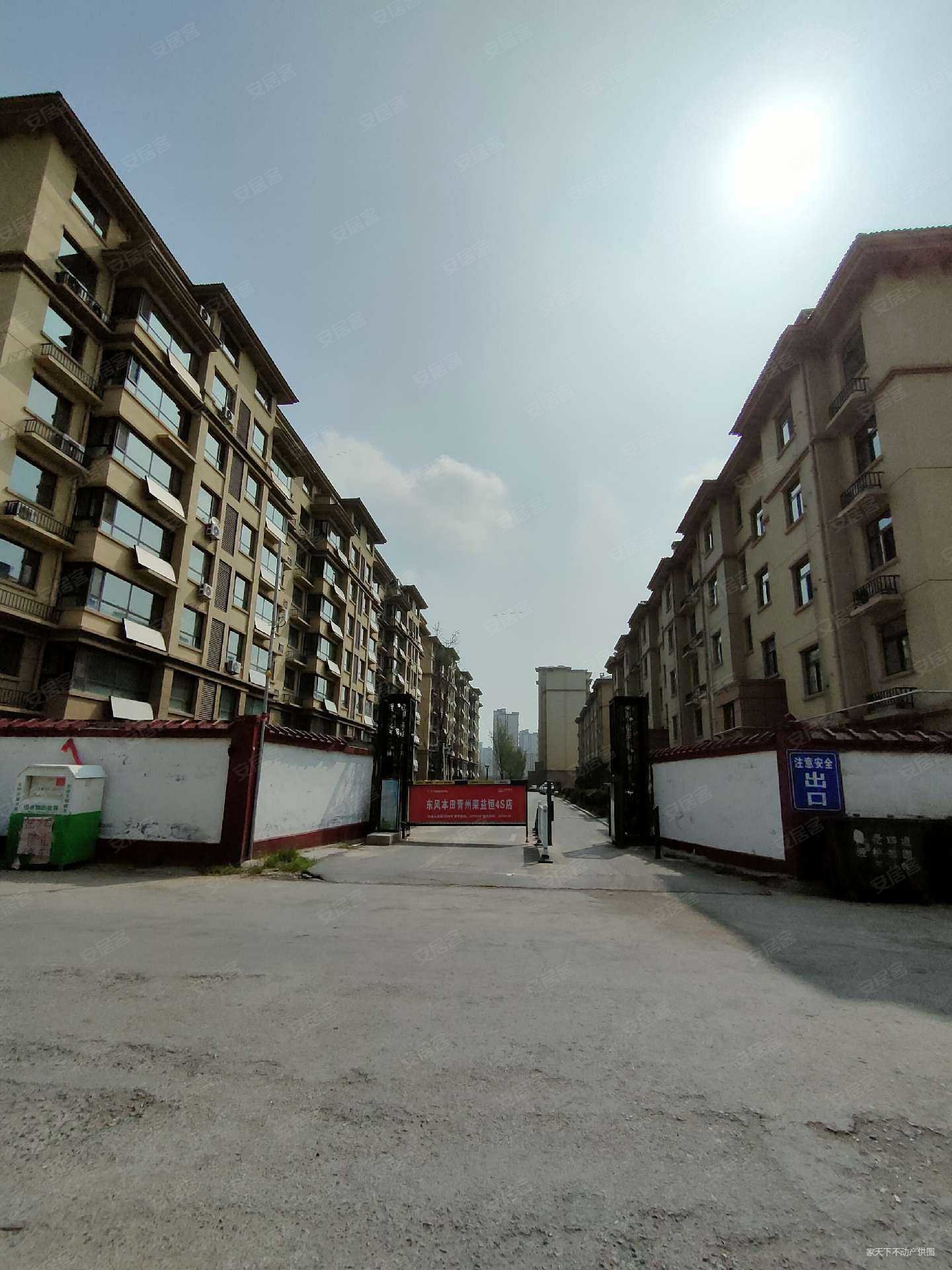 青州诺贝尔城3室2厅1卫120㎡南北55万