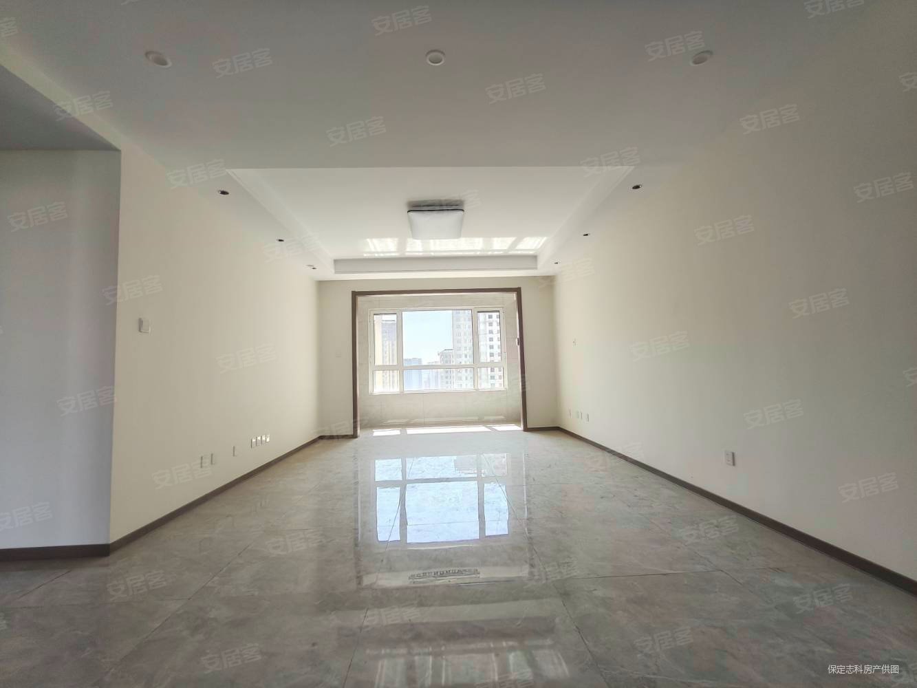 中国府3室2厅2卫127㎡南北139万