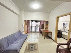 宜城华龙中心宜城城区一中一墙之隔 环翠小薛附近 电梯两室两厅精装 拎包入住出租房源真实图片