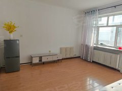 呼伦贝尔海拉尔河东月租，河东交警队附近，1200月2室一厅包取暖物业，2楼。出租房源真实图片