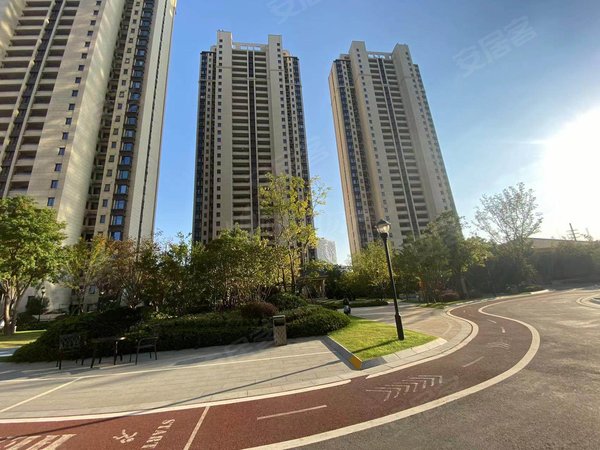 无锡梁溪扬名华发首府孔雀雅园 华发首府旁芦村家园 精装两房 看房