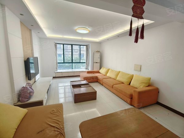 无锡锡山安镇冠达豪景苑豪景苑大三房,房间大,配套齐全,价格便宜,看房