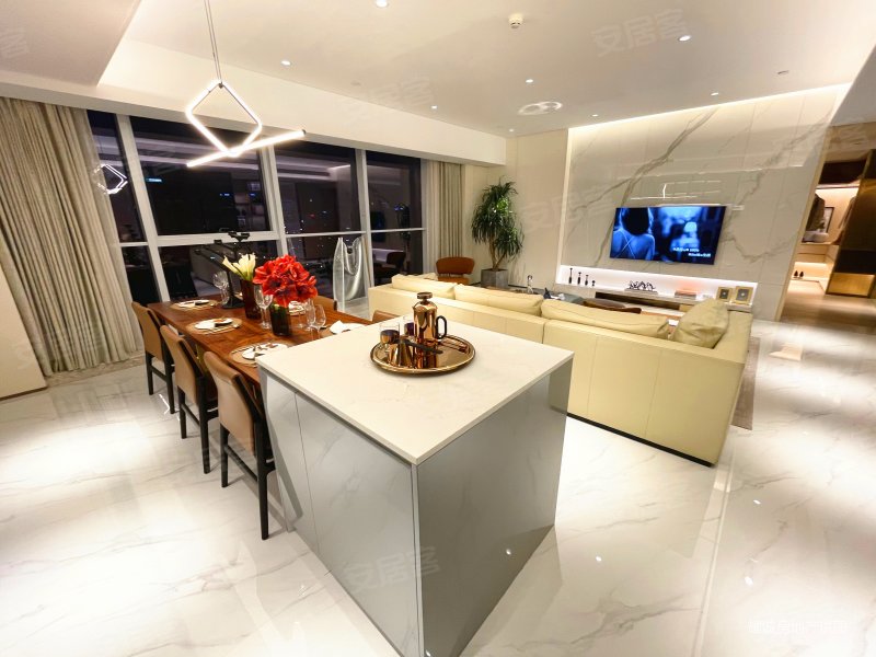 服务式公馆(115个急出)全款包税~软装新配~带车位,世龙公馆二手房,170