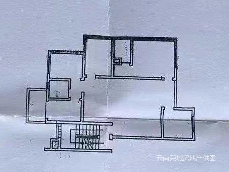 银海温泉花园4室2厅2卫129㎡南北116万