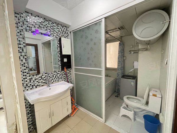 长春朝阳红旗万达广场(朝阳)无中芥费可押一付一红旗街万达公寓万达