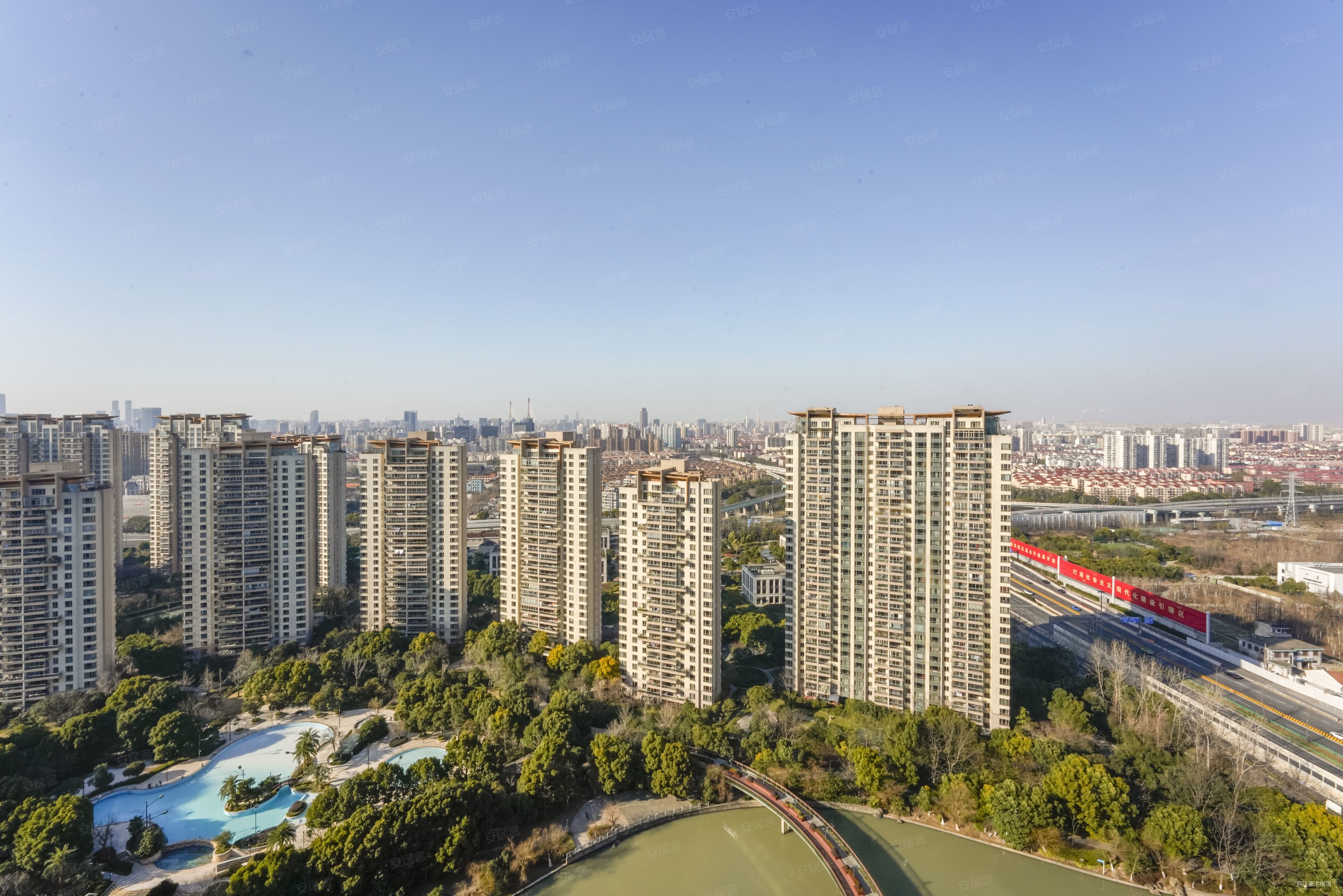 仁恒河滨城(二期)5室3厅5卫368.19㎡南5800万