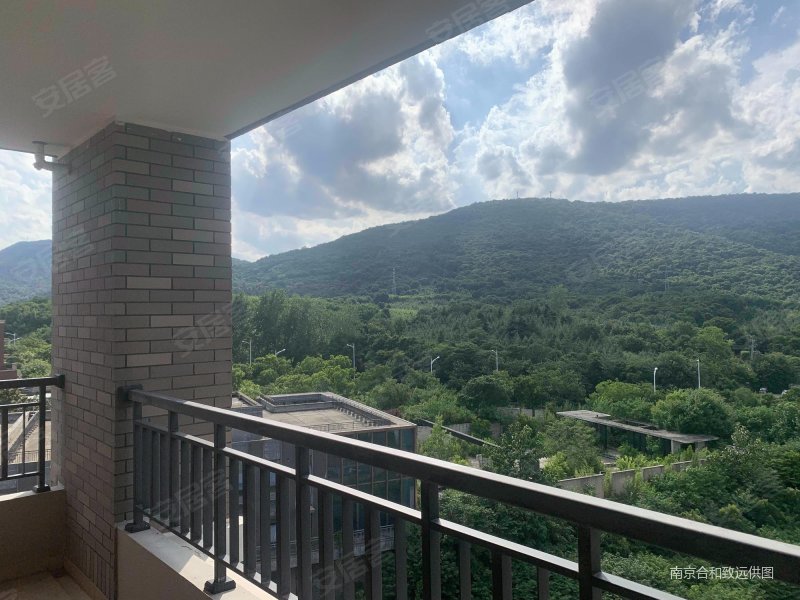 被热浪逼退宅家 偶尔也想呼吸呼吸新氧 看看繁星 顶跃边户,华府国际