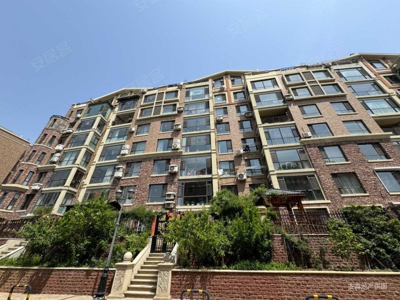 西山湖公园 前排 电梯 洋房  精装3室2厅2卫 保持好