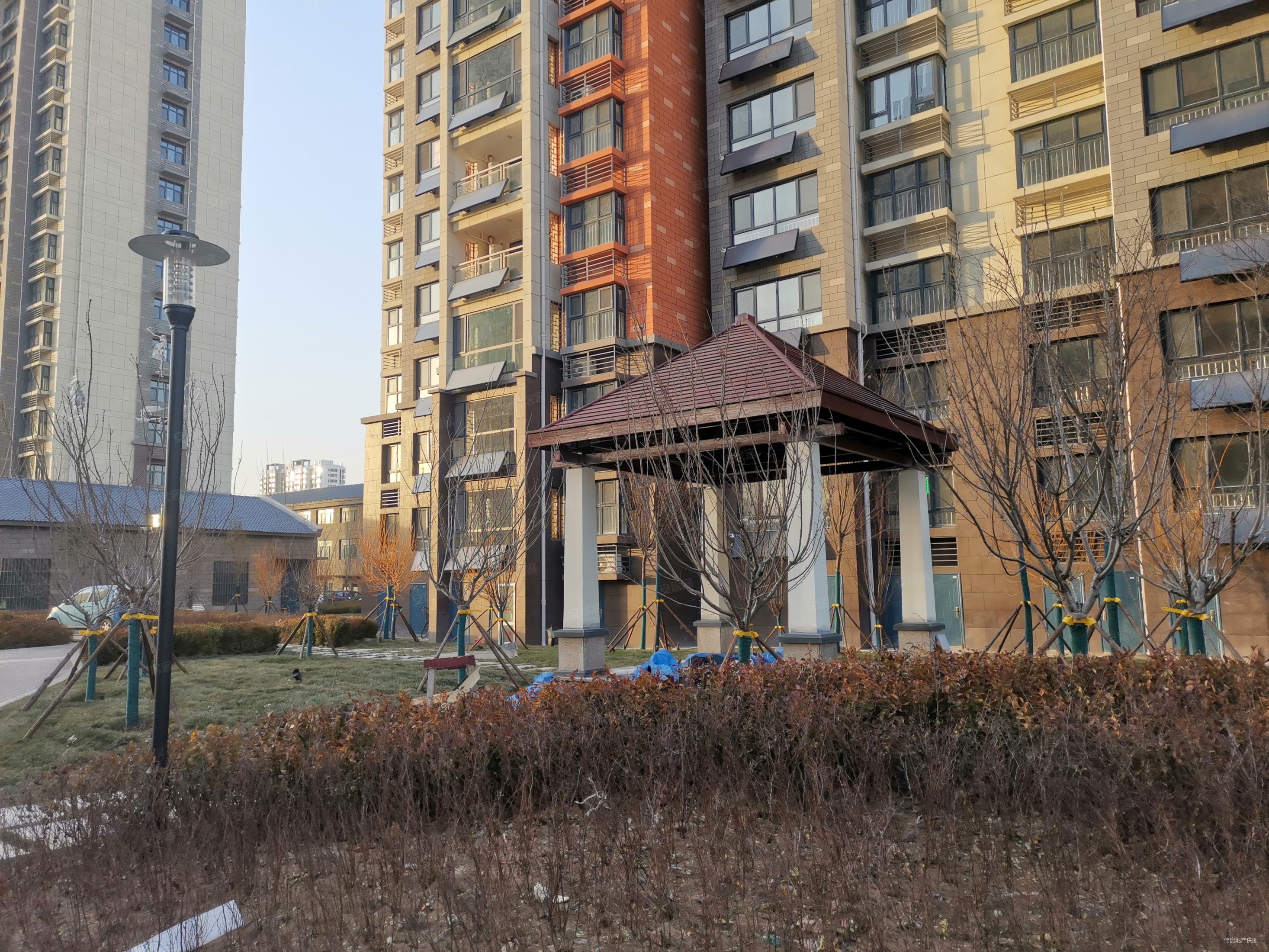 东门15中南池御都花园精装小三室