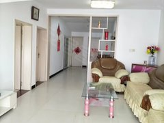 沂南城区德福商贸城界湖公园附近三居室家具家电齐全。拎包入住，免费车位，免物业费出租房源真实图片