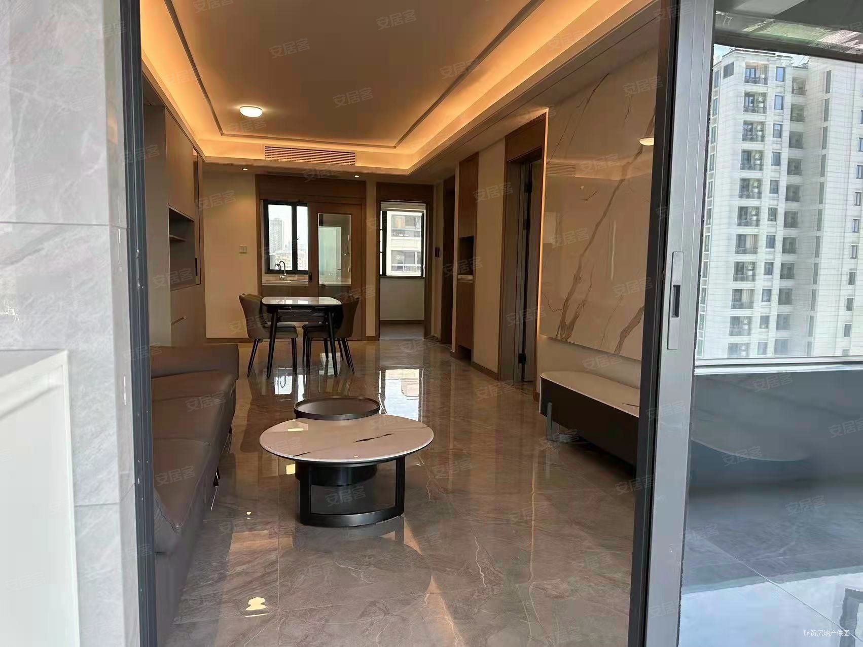 小城春秋 高楼层采光充足 次新小区 精装修 南北通透 商品房