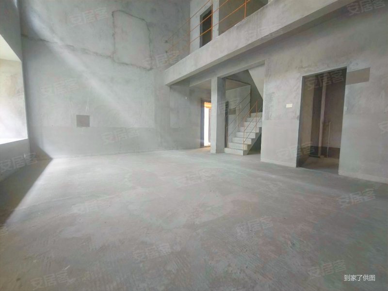 龙湖下叠一楼带花园 渎珊瑚 中小 随时看房,龙湖康田麓宸澜山樾二手房