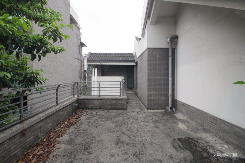 国奥村清水端头联排别墅一楼带前后花园顶楼带花园套四三卫随时看