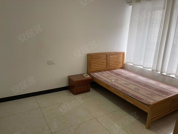 海宁长安镇农发区东方嘉苑(海宁)长安地铁口 学校旁东方嘉苑两室精装出租1500 随时看房民电出租房源真实图片