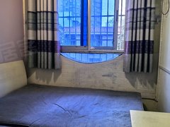 德阳旌阳玉泉眼科医院东桥市场附近，押一付一，交通方便。出租房源真实图片