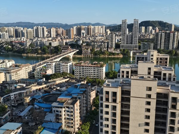 重庆合川合川滨江路兆甲滨江国际滨江国际电梯房,精装两室家电齐全