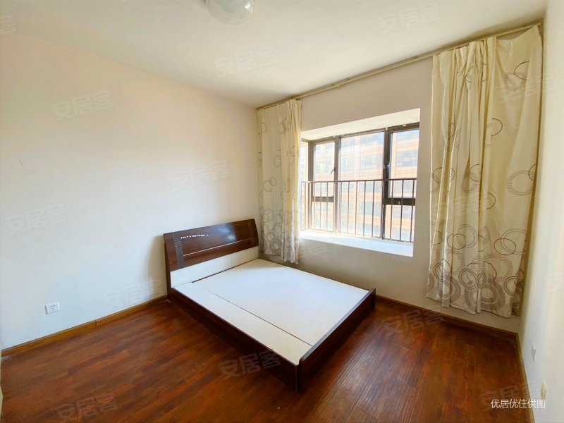 一梯两户 南北通透户型 朝向好 看房方便 诚心出售,盛泰公园盛世二手