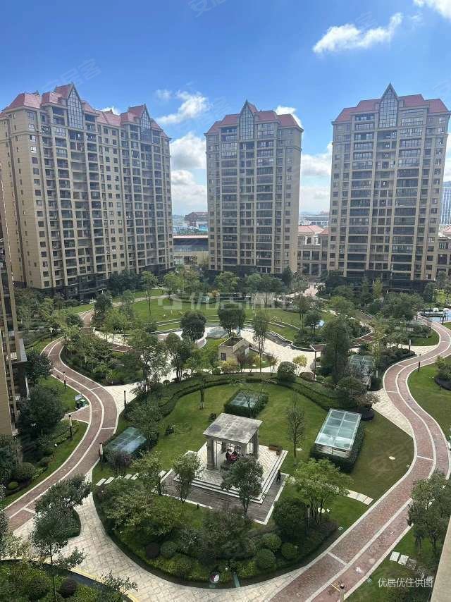 3室毛坯贵安新区山语城电梯房朝向东看房方便有钥匙