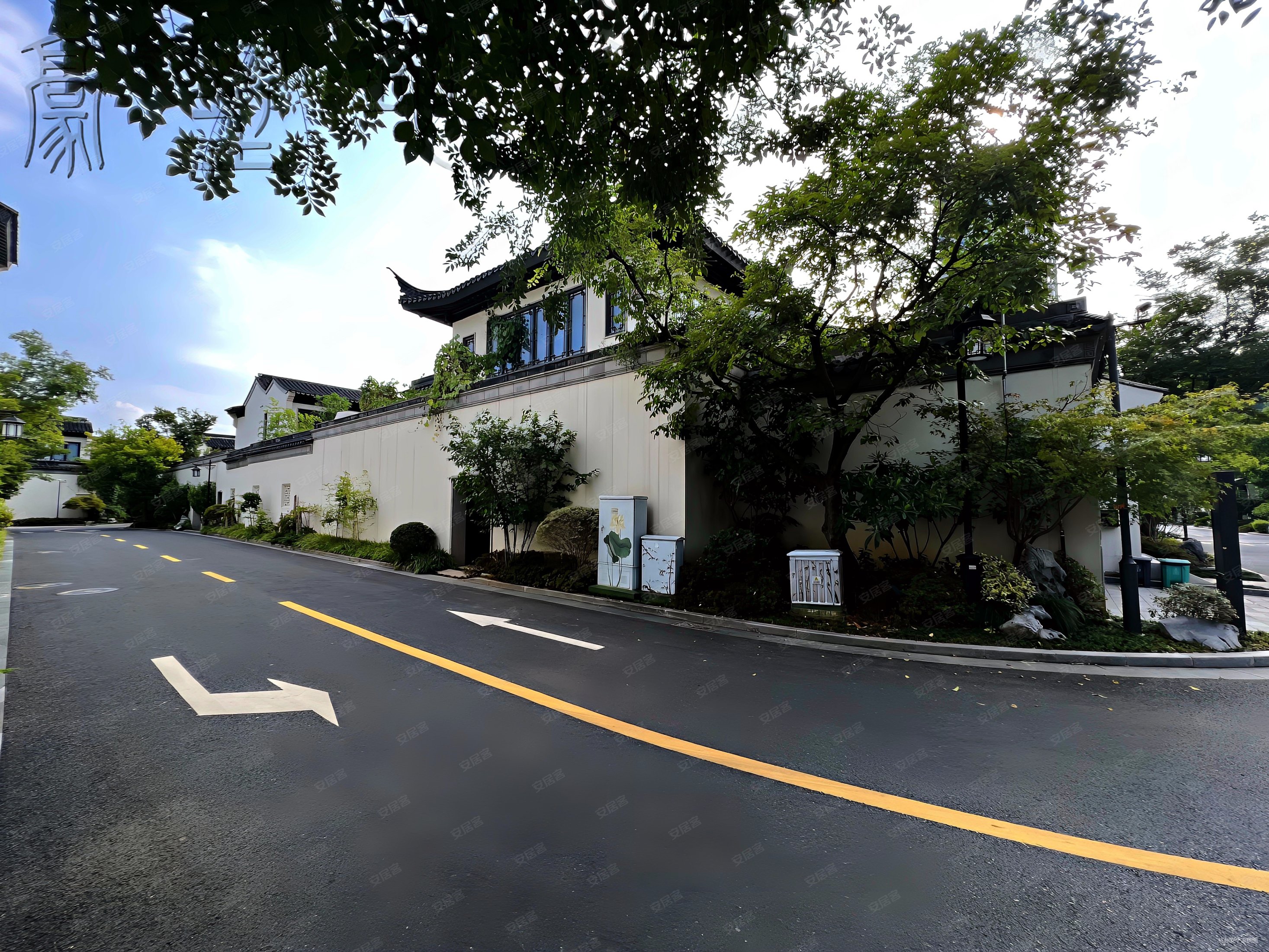 绿城桃源小镇品霞苑别墅
