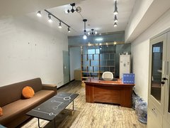 长沙天心黄兴路步行街五一新干线小户型大开间工作室出租行业不限制出租房源真实图片