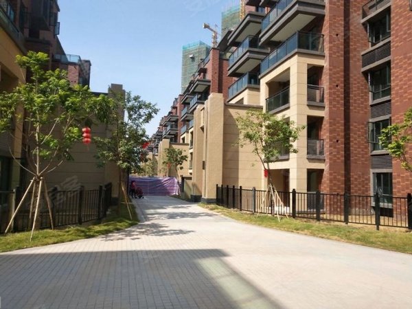 深圳宝安马安山上寮花园独栋别墅 沙井老天虹旁 可办公可居家 来电