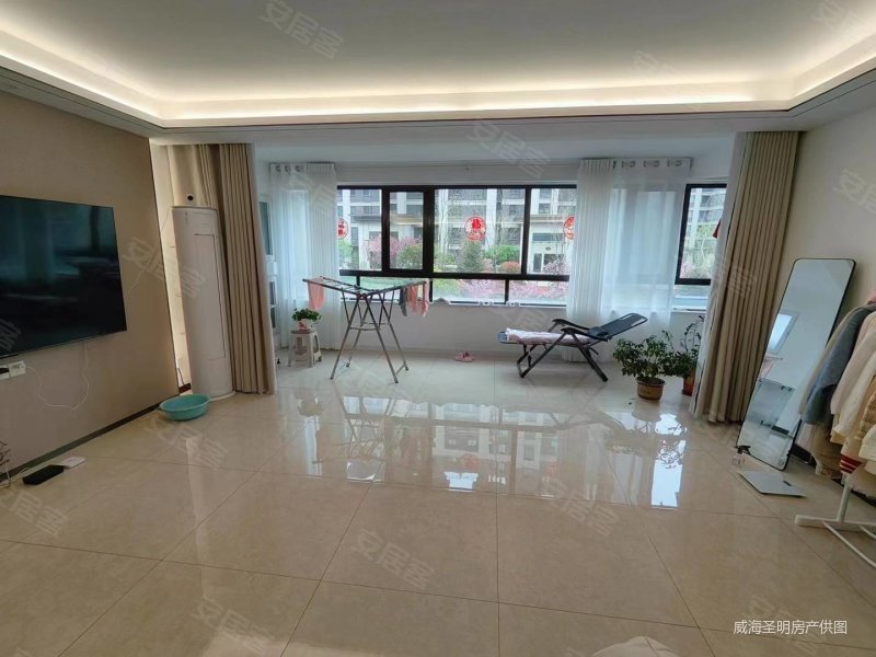 悦海锦府,洋房三楼边户,四室两厅两卫,精装修,带车位