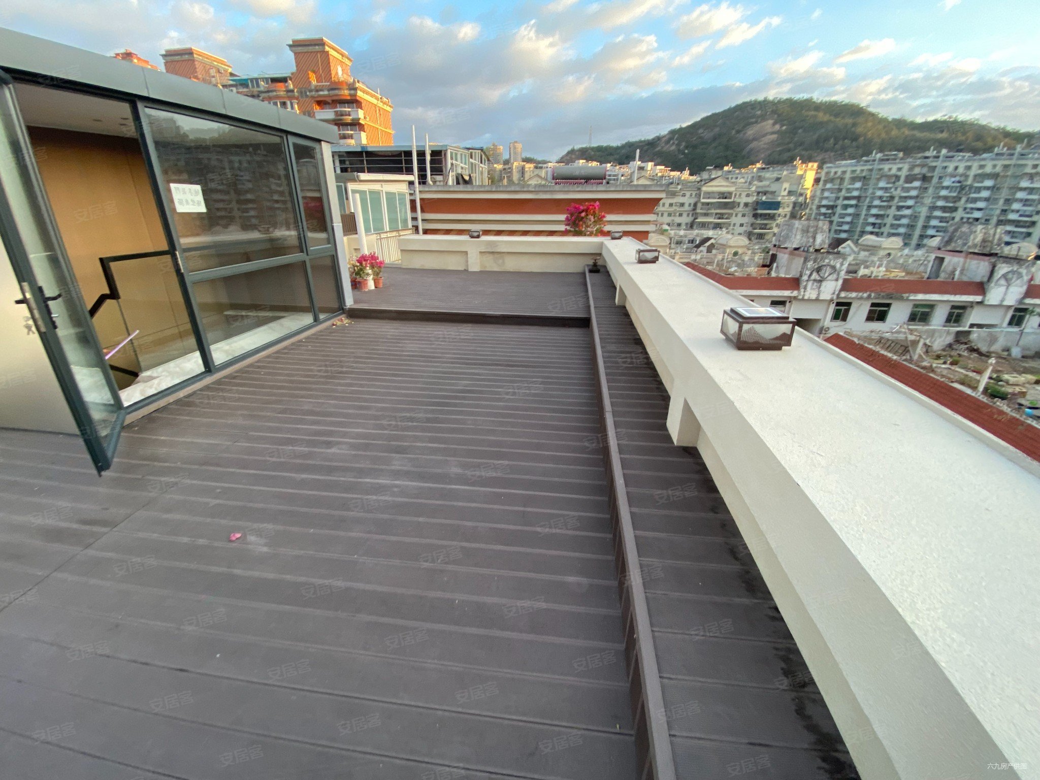 金枫园5室3厅3卫134.08㎡南北808万